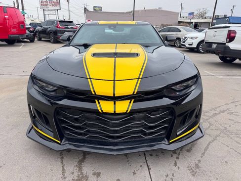 Used 2020 Chevrolet Camaro SS image 2