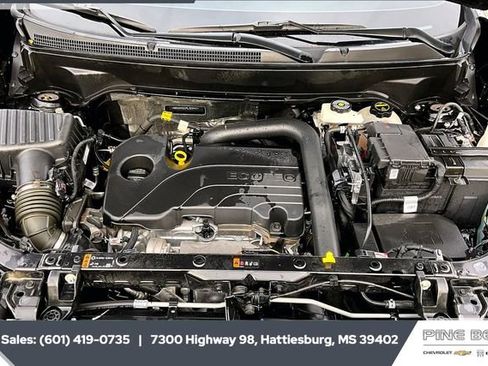 Used 2024 Chevrolet Equinox LS w/ LS Convenience Package image 8