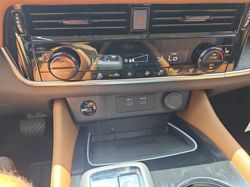 New 2026 Nissan Rogue Platinum AWD/4WD image 14
