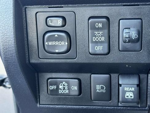 Used 2020 Toyota Tundra SR5 w/ TRD Off-Road Plus Package AWD/4WD image 23