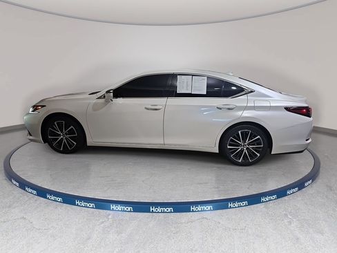 Certified 2024 Lexus ES 350 w/ Premium Package FWD image 8