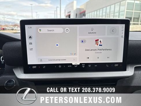 Used 2025 Ford Explorer Platinum w/ Ultimate Package image 16