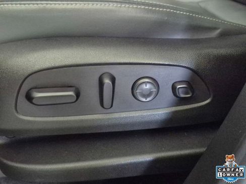 Used 2020 Buick Enclave Premium w/ Sun and Sites Package FWD image 15