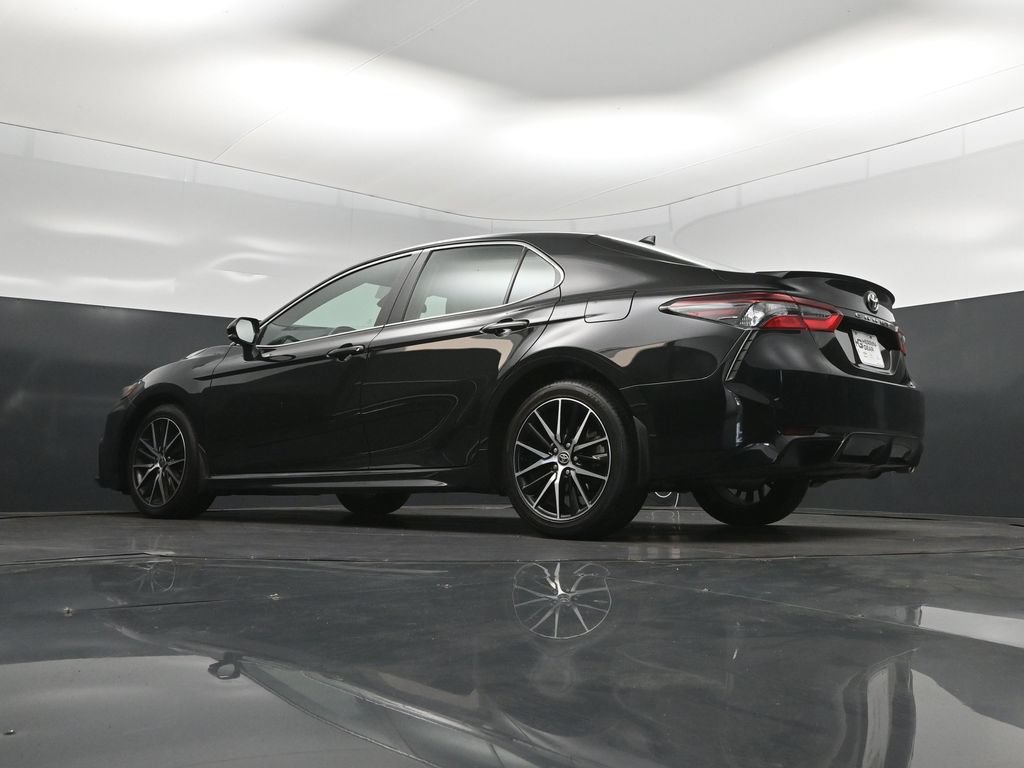 Used 2023 Toyota Camry SE FWD image 40