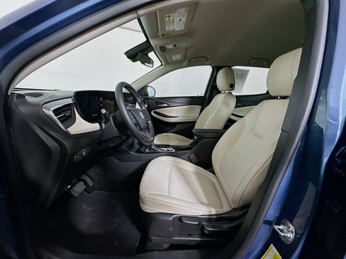 Used 2025 Buick Encore GX Preferred image 13