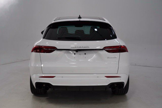 Used 2025 Maserati Grecale Modena AWD/4WD image 6