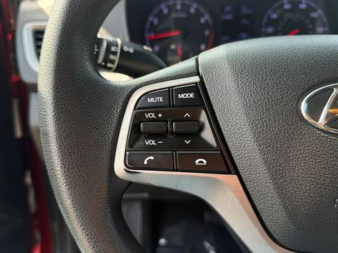 Used 2020 Hyundai Accent SE FWD image 24