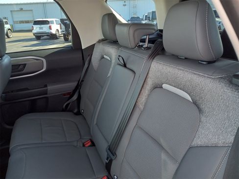 Used 2025 Ford Bronco Sport Badlands image 13