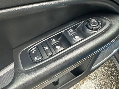 Used 2021 Jeep Compass Latitude w/ Sun and Sound Group AWD/4WD image 15
