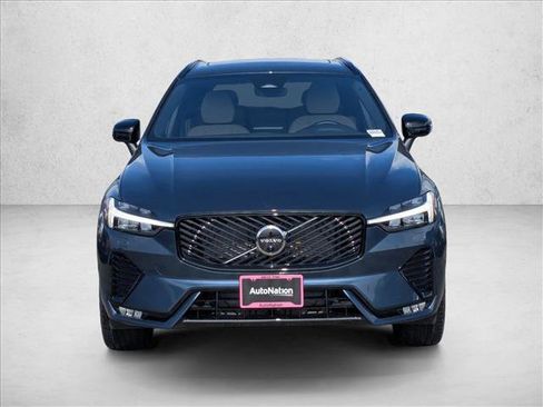 New 2026 Volvo XC60 B5 Plus w/ Climate Package image 6