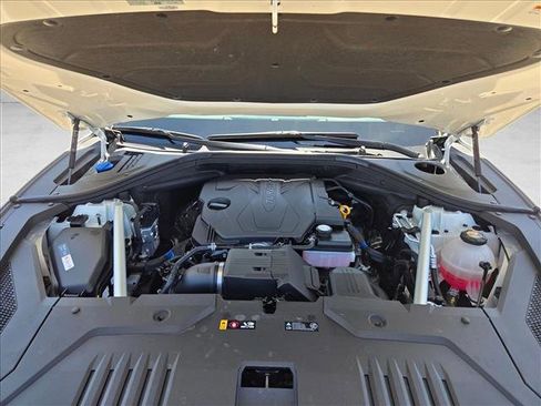 Used 2025 Genesis GV70 2.5T w/ Advanced Package image 24