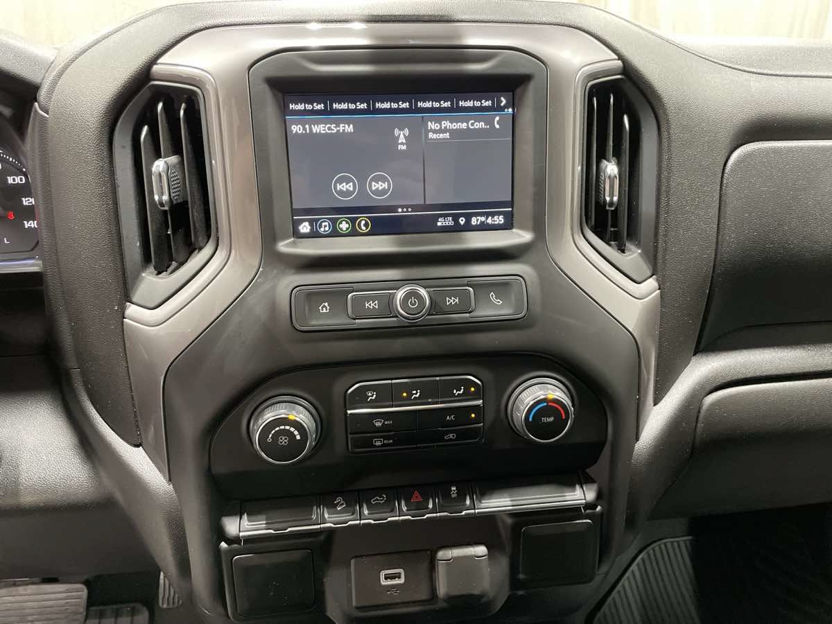 Used 2019 Chevrolet Silverado 1500 Custom Trail Boss w/ Custom Convenience Package AWD/4WD image 12