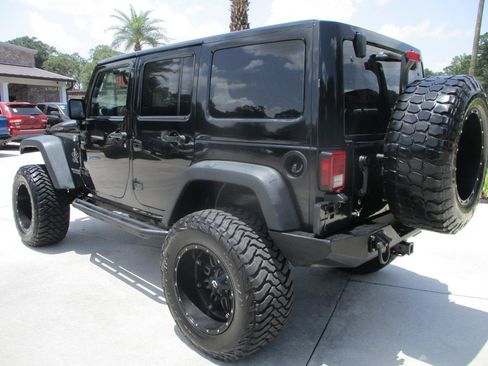 Used 2014 Jeep Wrangler Unlimited Rubicon w/ Max Tow Package AWD/4WD image 14