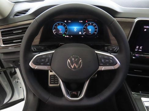 New 2026 Volkswagen Atlas SEL Premium R-Line AWD/4WD image 16