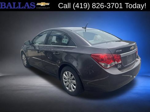 Used 2011 Chevrolet Cruze LT FWD image 4