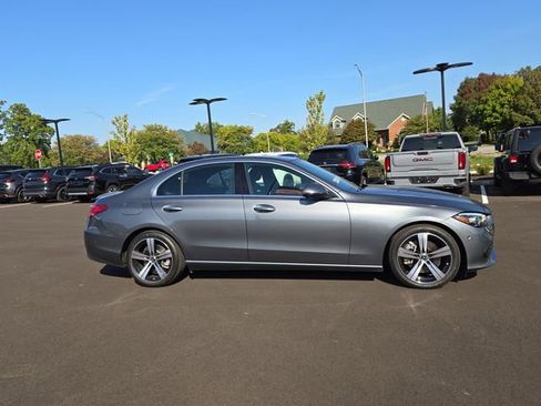 Used 2024 Mercedes-Benz C 300 4MATIC Sedan image 2