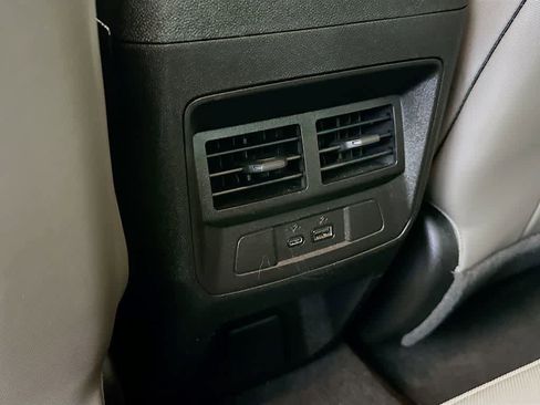 Used 2023 Chevrolet Colorado ZR2 image 13