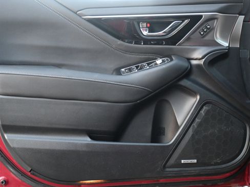 Used 2025 Subaru Outback Touring XT image 14