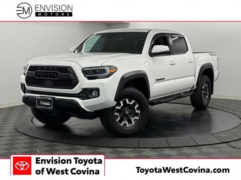 Used 2023 Toyota Tacoma TRD Off-Road AWD/4WD image 1