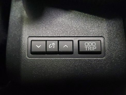 Certified 2025 Toyota bZ4X AWD image 27