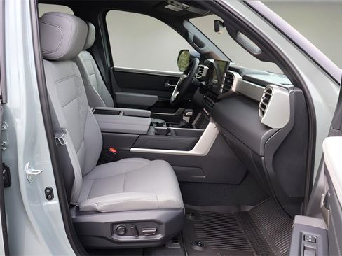 New 2025 Toyota Tundra Limited image 35