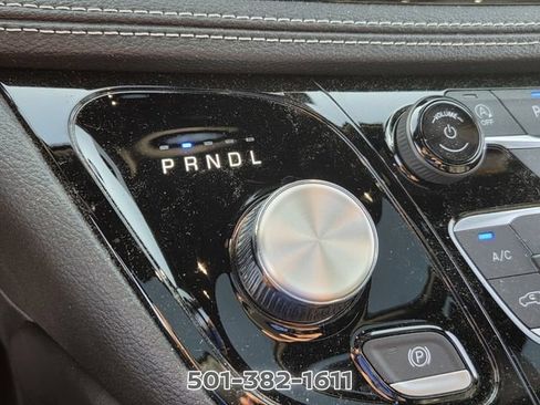 Used 2026 Chrysler Pacifica Limited w/ Uconnect Theater Family Group FWD image 28