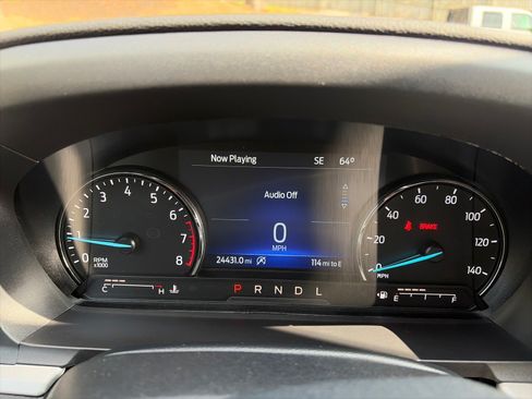 Used 2024 Ford Explorer XLT w/ Equipment Group 202A AWD/4WD image 17