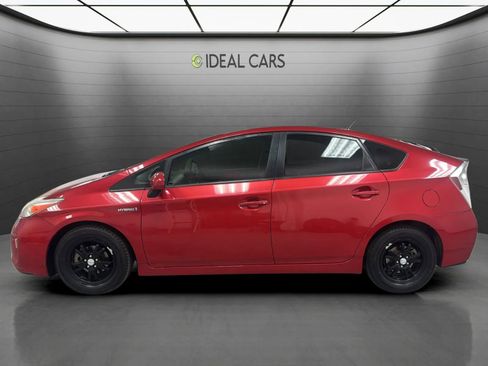 Used 2014 Toyota Prius Two FWD image 8