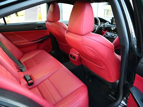 Used 2024 Lexus IS 300 F Sport image 11