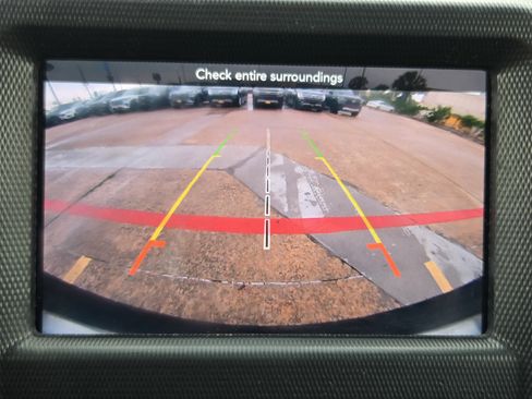 Used 2019 Jeep Wrangler Sport AWD/4WD image 13