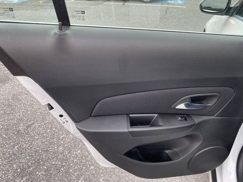 Used 2014 Chevrolet Cruze LT FWD image 13