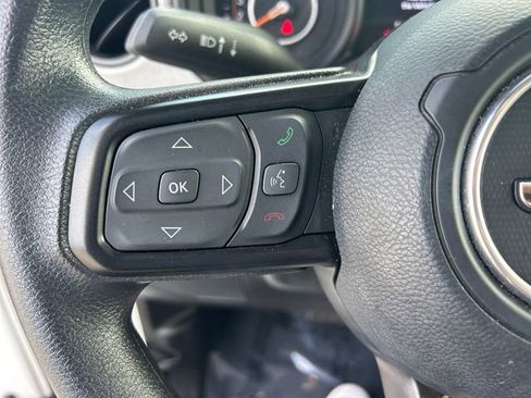 Used 2025 Jeep Wrangler Sport image 12