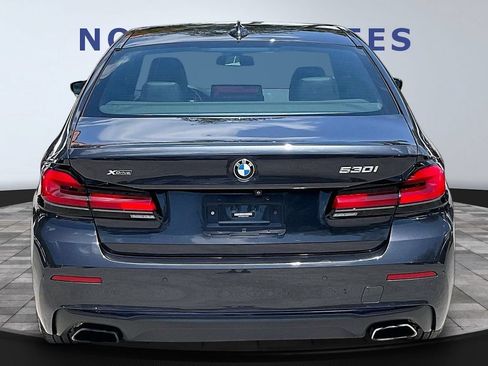 Used 2022 BMW 530i xDrive w/ Convenience Package AWD/4WD image 5