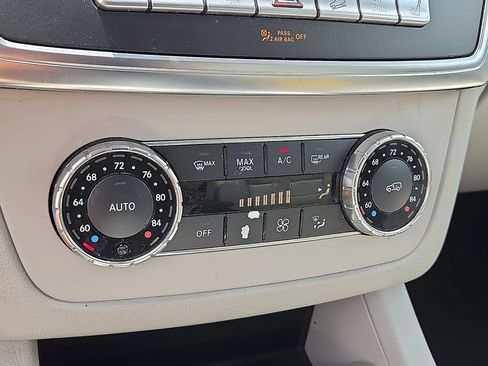 Used 2013 Mercedes-Benz ML 350 4MATIC image 17