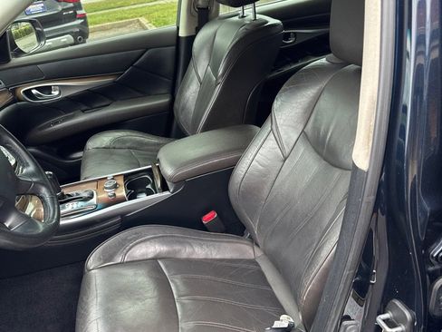 Used 2015 INFINITI Q70 L 3.7 w/ Deluxe Touring Package RWD image 6
