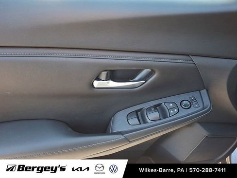 Used 2024 Nissan Sentra SV image 14