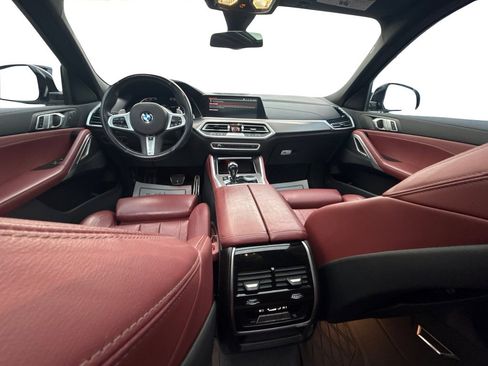 Used 2022 BMW X6 xDrive40i w/ M Sport Package image 31