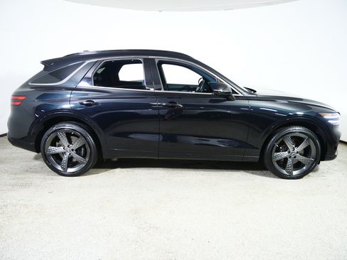 Used 2023 Genesis GV70 2.5T w/ Sport Prestige Package AWD/4WD image 8