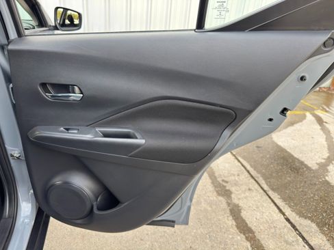 Used 2022 Nissan Kicks SV image 36