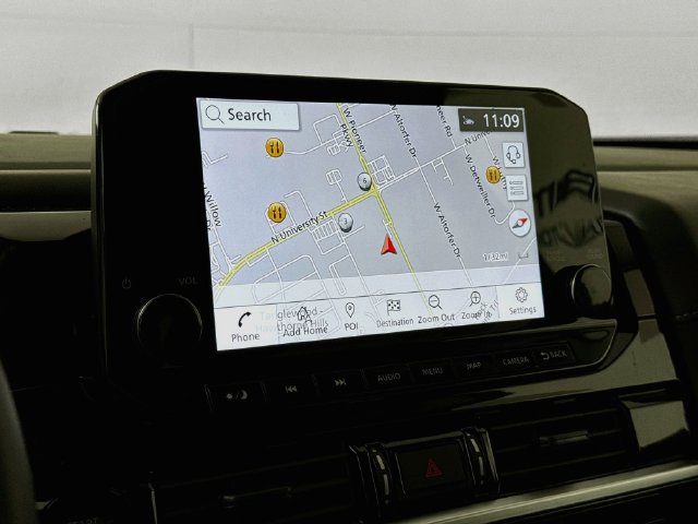 Used 2025 Nissan Pathfinder SL AWD/4WD image 13