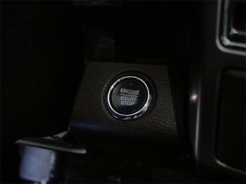 Certified 2018 Ford Expedition Platinum image 26