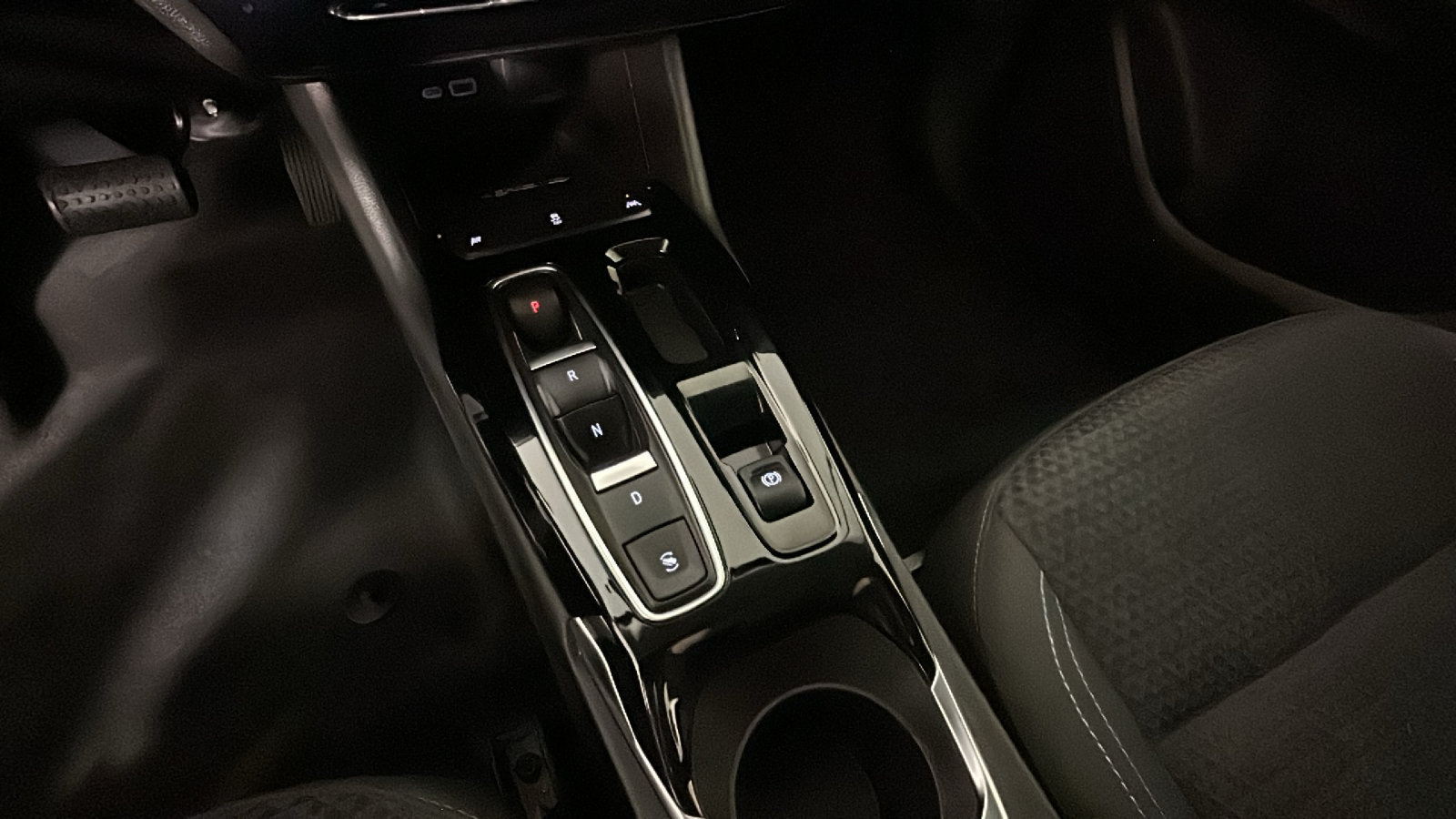 Used 2023 Chevrolet Bolt EUV LT w/ Comfort Package FWD image 25