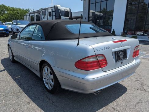 Used 2002 Mercedes-Benz CLK 320 Cabriolet image 10