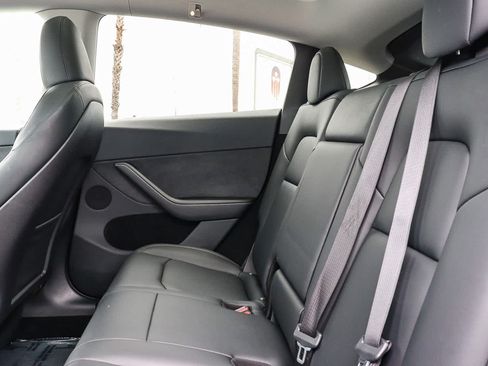 Used 2023 Tesla Model Y AWD image 20