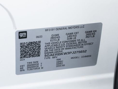 Used 2023 Buick Enclave Essence image 15