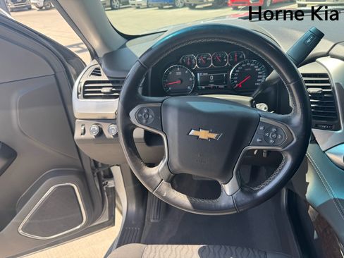 Used 2019 Chevrolet Tahoe LS AWD/4WD image 17