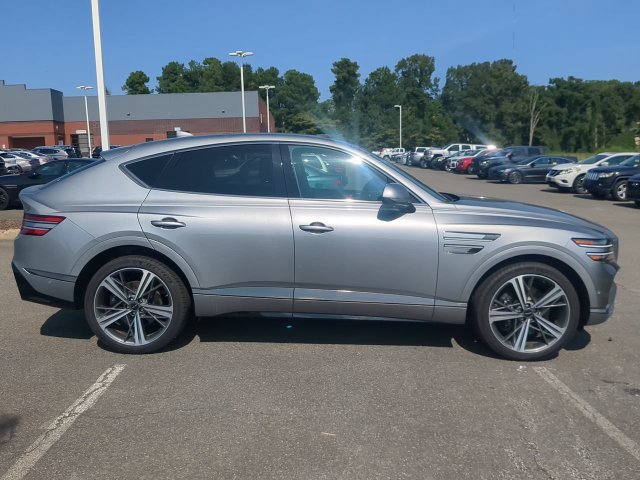 Used 2025 Genesis GV80 3.5T e-SC AWD/4WD image 3