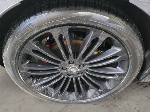 Used 2024 Land Rover Range Rover Velar Dynamic SE image 12