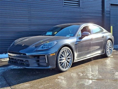 New 2026 Porsche Panamera 4 image 1
