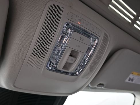 Used 2024 Mercedes-Benz GLE 450 4MATIC image 23